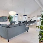 Luxury House For 20 - By Traum Prázdninový dům *