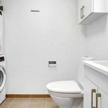 Luxury House For 20 Ferienhaus