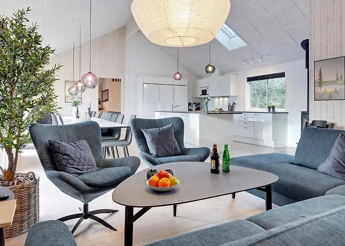 Luxury House For 20 - By Traum *