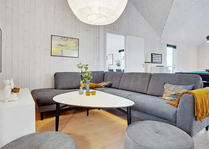 Luxury House For 20 - By Traum