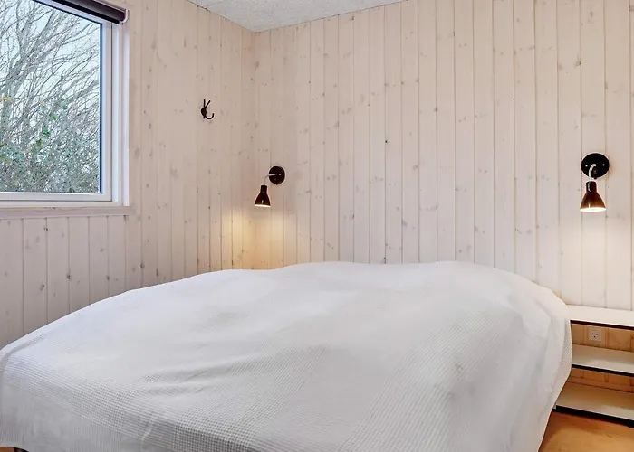 Luxury House For 20 - By Traum