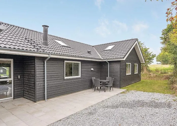 Luxury House For 20 - By Traum Dom wakacyjny Sarup